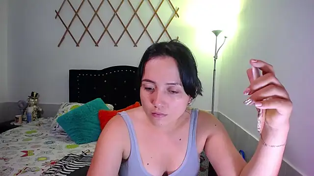 Snapshot of naughty_girl_4u chatting on October 16, 8:21 pm naughty girl 4u online show from October 16, 8:21 pm