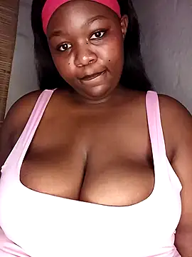 Snapshot of Aaaliyah445 chatting on February 24, 5:22 am Aaaliyah445 online show from February 24, 5:22 am