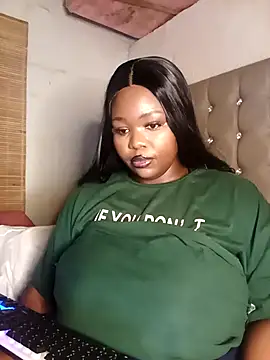 Snapshot of Aaaliyah445 chatting on September 14, 9:36 pm Aaaliyah445 online show from September 14, 9:36 pm