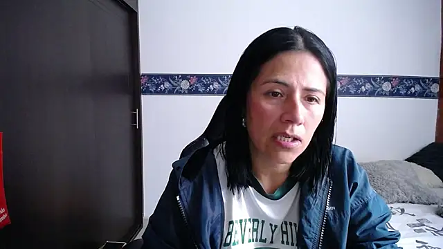 Snapshot of sharoon_cheerry chatting on October 29, 3:03 pm sharoon cheerry online show from October 29, 3:03 pm