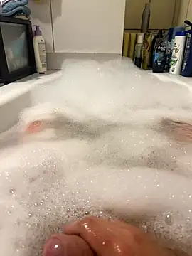 David19932908 online show from September 17, 4:52 pm