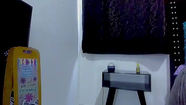 amareto queen online show from September 25, 9:40 pm