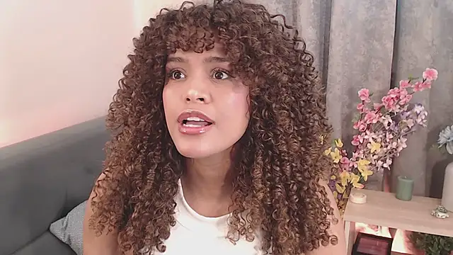 Snapshot of Amelia_bss chatting on June 3, 3:50 pm Amelia bss online show from June 3, 3:50 pm