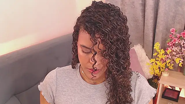 Snapshot of Amelia_bss chatting on June 7, 2:10 pm Amelia bss online show from June 7, 2:10 pm