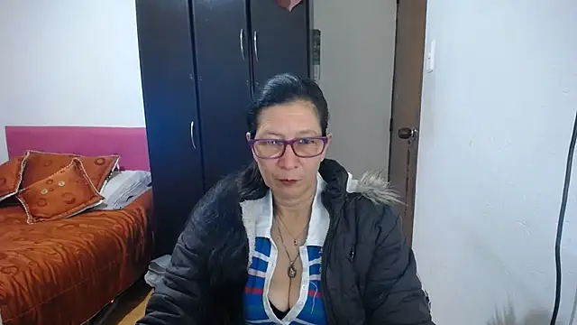 Snapshot of latin49 chatting on June 25, 5:34 am latin49 online show from June 25, 5:34 am