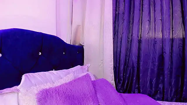 lesly xx online show from February 28, 7:37 pm