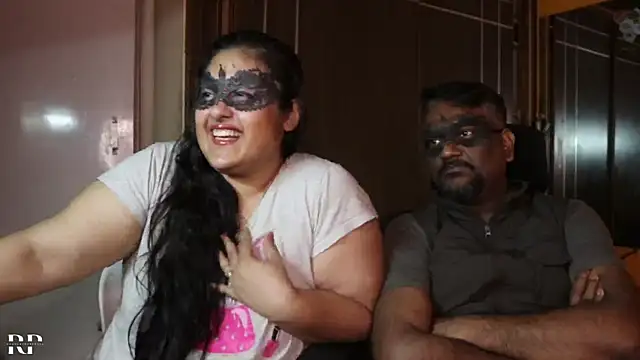 Snapshot of AgniPriya chatting on December 23, 4:33 am AgniPriya online show from December 23, 4:33 am