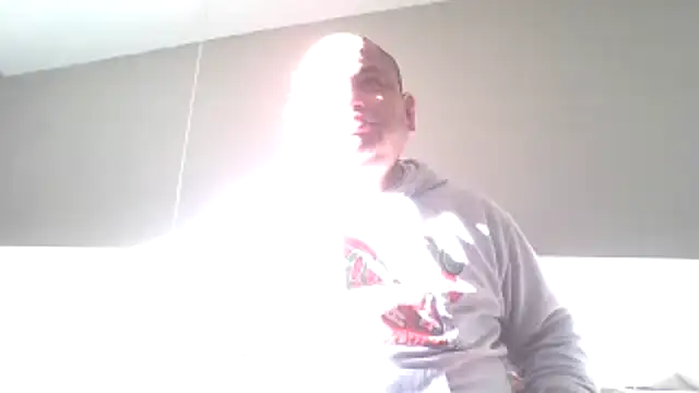 Snapshot of Hammyric786 chatting on January 9, 9:27 pm Hammyric786 online show from January 9, 9:27 pm