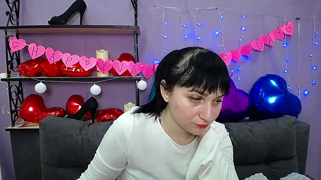 NinaFlawlees online show from February 5, 11:28 pm