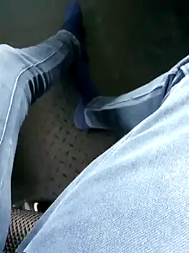 Snapshot of robinsan1010 chatting on March 19, 11:50 am robinsan1010 online show from March 19, 11:50 am