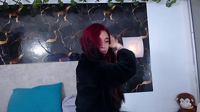 adriscute online show from April 1, 12:06 pm