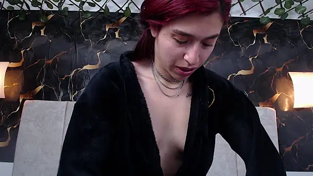 adriscute online show from April 2, 11:08 am