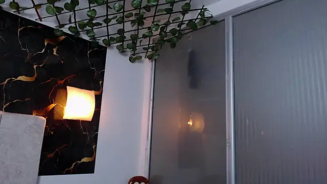 adriscute online show from April 7, 5:02 pm