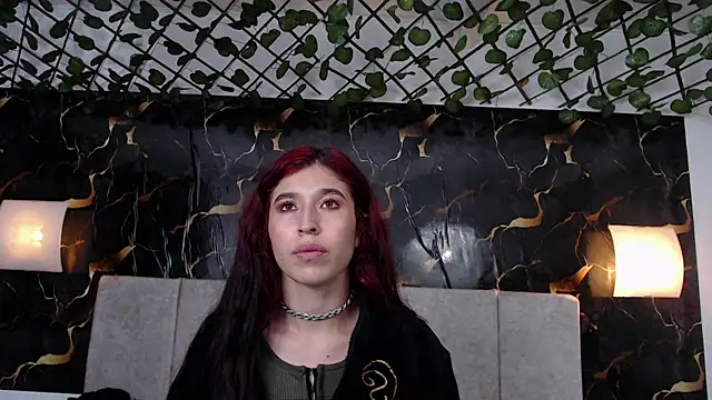 adriscute online show from April 12, 11:10 pm