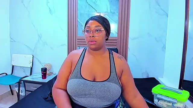 Snapshot of HannyMansonh chatting on January 23, 3:05 am HannyMansonh online show from January 23, 3:05 am