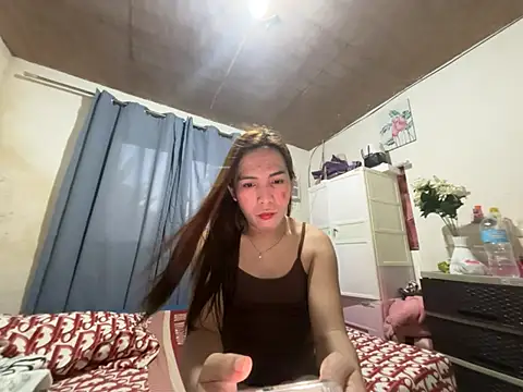 Msyensmith online show from May 21, 9:27 am