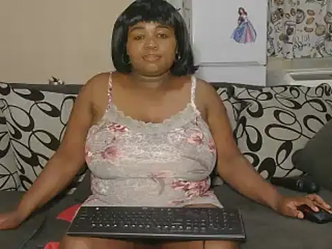 Snapshot of DollyPerryXX chatting on December 29, 11:08 pm DollyPerryXX online show from December 29, 11:08 pm