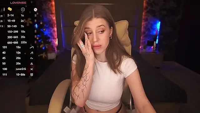 Snapshot of PenellopaRaw chatting on December 22, 8:58 pm PenellopaRaw online show from December 22, 8:58 pm