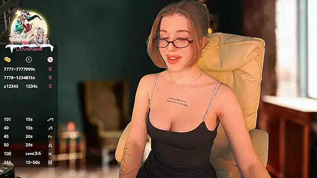 Snapshot of PenellopaRaw chatting on January 8, 3:39 pm PenellopaRaw online show from January 8, 3:39 pm