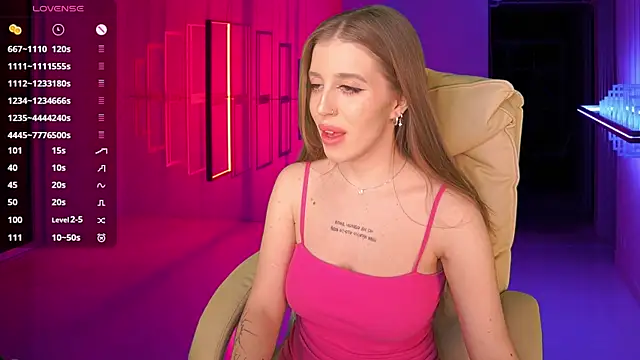 Snapshot of PenellopaRaw chatting on January 17, 8:44 pm PenellopaRaw online show from January 17, 8:44 pm