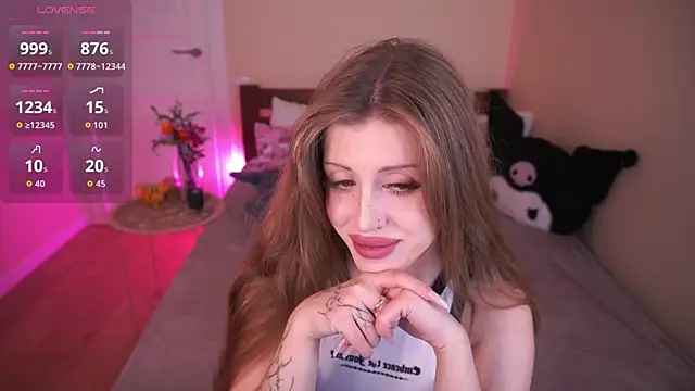 Snapshot of PenellopaRaw chatting on November 28, 8:00 pm PenellopaRaw online show from November 28, 8:00 pm