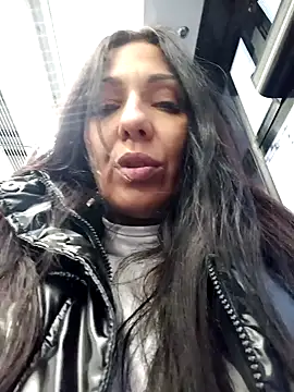 LeticiaWoods online show from January 12, 1:27 pm