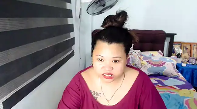 Snapshot of Asianwow22 chatting on March 6, 6:08 am Asianwow22 online show from March 6, 6:08 am