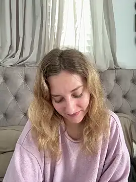 MileySummer online show from December 21, 8:43 am