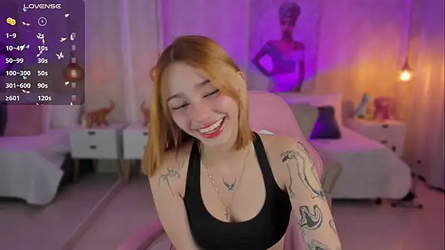 LITTLE-VIVI online show from January 24, 4:05 am