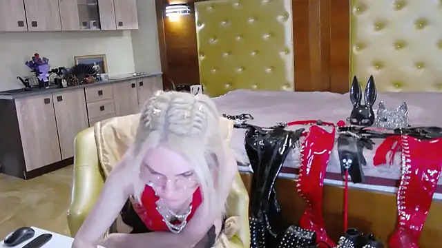 DomCaprisse online show from April 14, 11:16 am