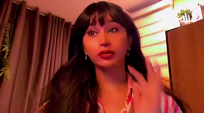 YOURCRISTINAS online show from February 5, 3:52 pm