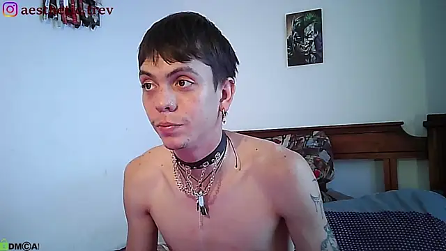 Snapshot of Twink_Temptation chatting on January 14, 3:15 pm Twink Temptation online show from January 14, 3:15 pm