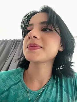 Snapshot of Ale_Lewis chatting on December 26, 8:21 pm Ale Lewis online show from December 26, 8:21 pm