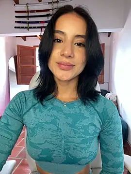 Snapshot of Ale_Lewis chatting on October 4, 2:04 pm Ale Lewis online show from October 4, 2:04 pm