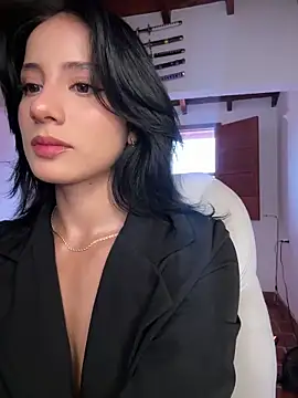 Ale Lewis online show from February 15, 9:55 pm