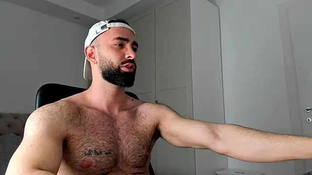 MichaelMasterss online show from March 28, 9:25 pm