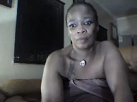 Gucci Bx online show from December 6, 5:11 pm