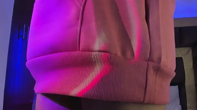 Snapshot of _Jessy_Moon_ chatting on January 4, 7:44 pm Jessy Moon online show from January 4, 7:44 pm