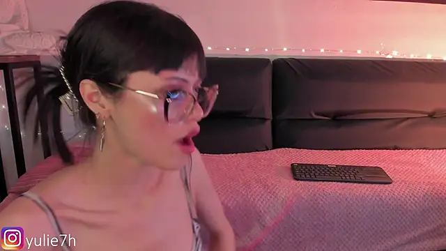 Snapshot of _Jessy_Moon_ chatting on February 23, 9:16 pm Jessy Moon online show from February 23, 9:16 pm