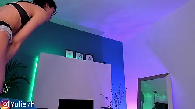 Snapshot of _Jessy_Moon_ chatting on September 17, 8:10 pm Jessy Moon online show from September 17, 8:10 pm