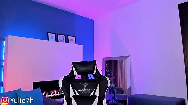 Snapshot of _Jessy_Moon_ chatting on September 21, 9:16 pm Jessy Moon online show from September 21, 9:16 pm