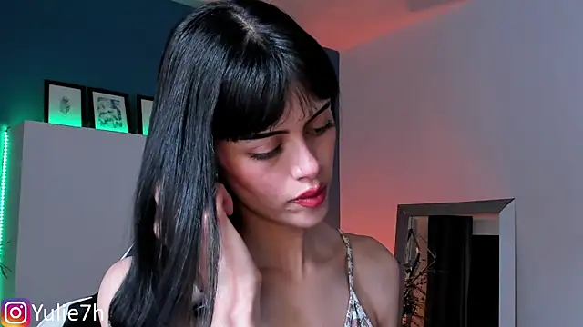 Snapshot of _Jessy_Moon_ chatting on October 26, 7:31 pm Jessy Moon online show from October 26, 7:31 pm