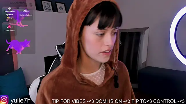  Jessy Moon  online show from December 21, 6:37 pm