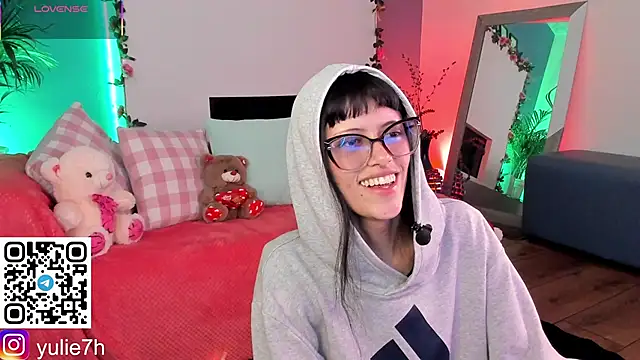  Jessy Moon  online show from February 15, 7:54 pm