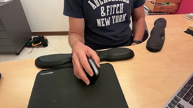 Snapshot of riccardofortis chatting on September 10, 4:40 pm riccardofortis online show from September 10, 4:40 pm