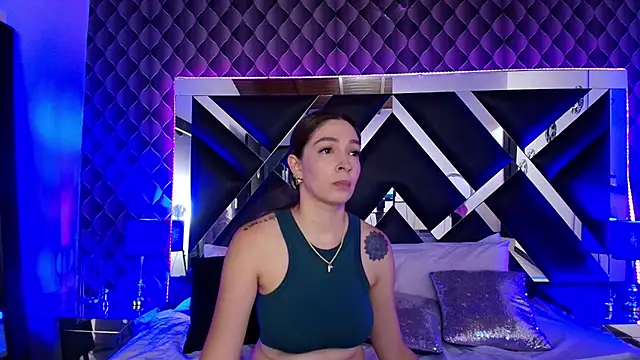 Snapshot of victoriaa_lee_ chatting on September 23, 7:28 pm victoriaa lee online show from September 23, 7:28 pm