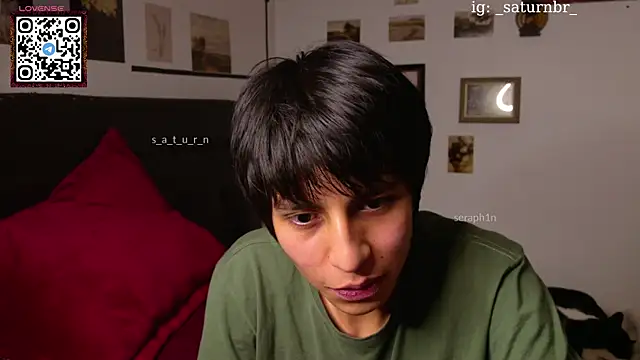 Snapshot of seraph1n chatting on February 2, 8:24 am seraph1n online show from February 2, 8:24 am