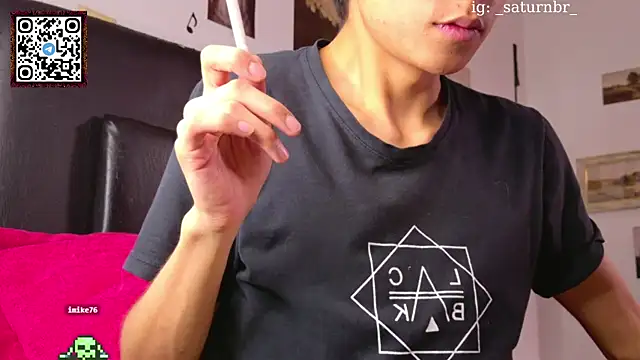 Snapshot of seraph1n chatting on March 11, 7:37 am seraph1n online show from March 11, 7:37 am