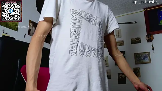 Snapshot of seraph1n chatting on September 11, 8:14 am seraph1n online show from September 11, 8:14 am