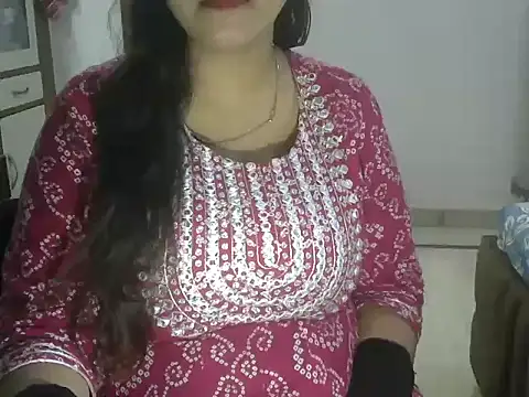 reet kaur69 online show from March 13, 6:01 pm
